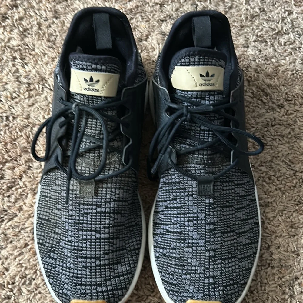 Adidas Tennis Shoes - Picture 2 of 3